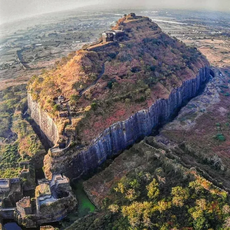 Daulatabad Fort | Solapur Car Rental Service Daulatabad Fort – trip by Solapur Car Rental Service