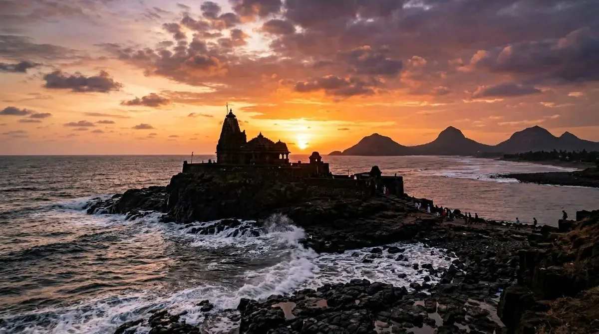 Harihareshwar Beach | Solapur Car Rental Service Harihareshwar Beach – trip by Solapur Car Rental Service