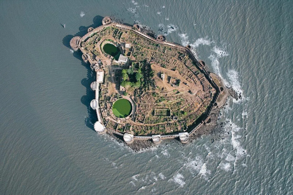 Murud Janjira Fort | Solapur Car Rental Service Murud Janjira Fort – trip by Solapur Car Rental Service